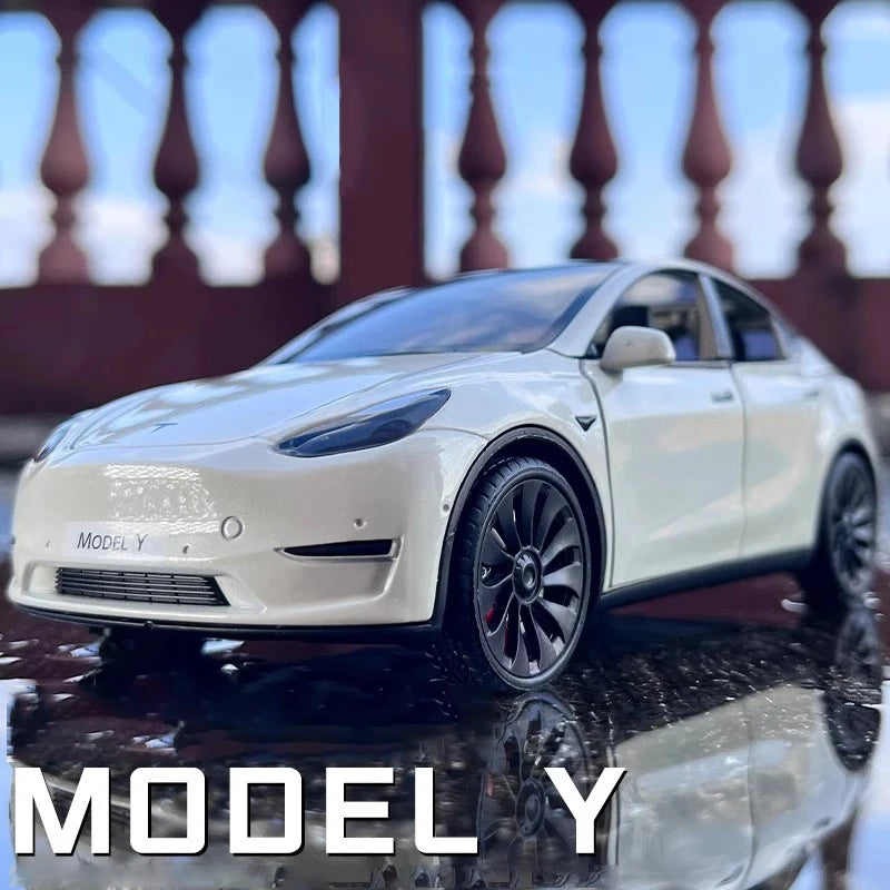 1:24 Model Y Alloy Car Toy Diecast Metal Model Sound Light Pull Back Toys Coffee Shop Decorations Gift For Children Collection